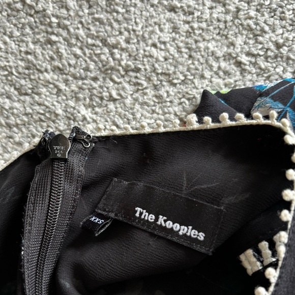 Excellent Kooples 100% Silk Mini Dress Floral Print Black Dress XXS XS - Picture 3 of 4